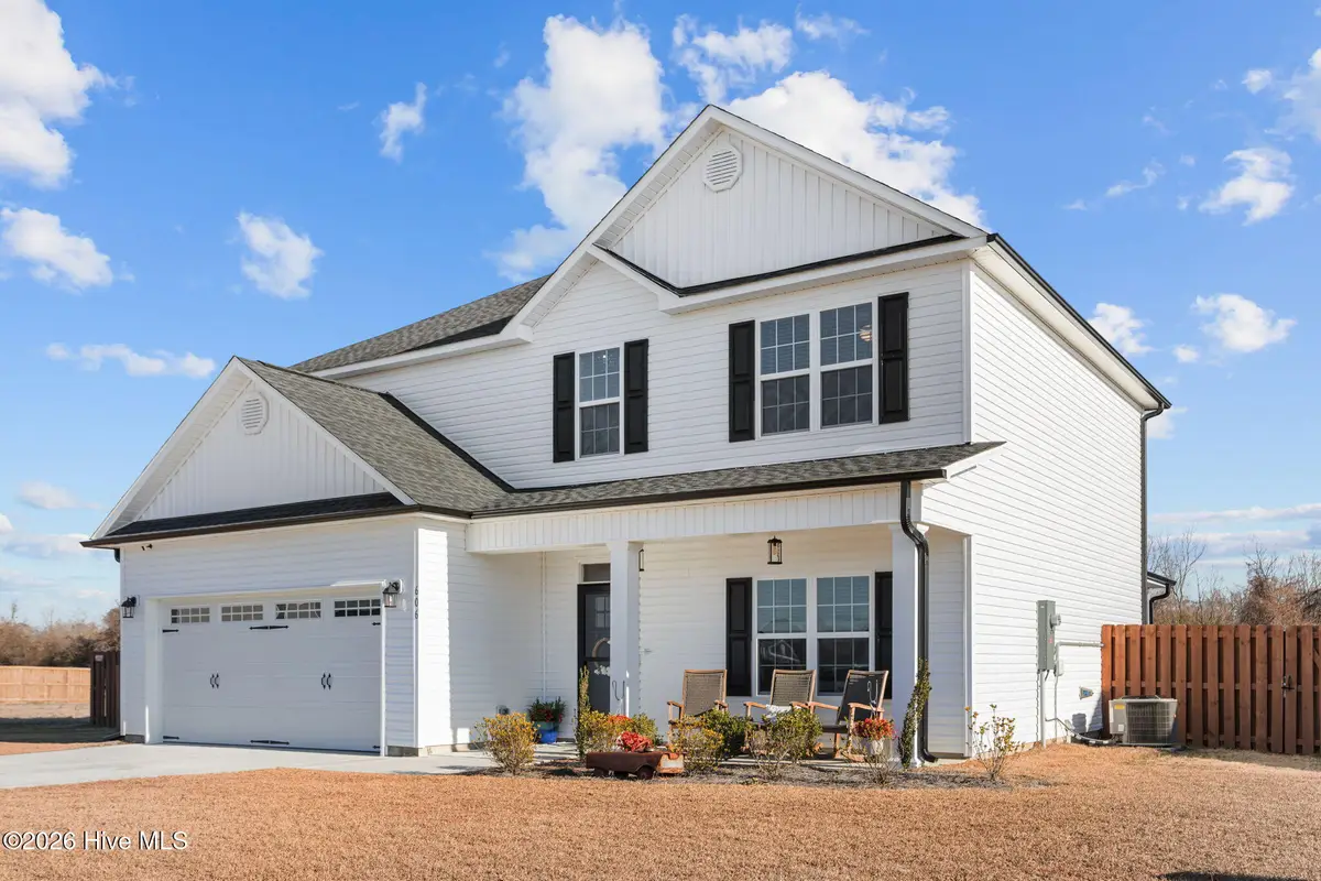 606 Turkey Trot Trail, Maysville, NC 28555 - Image #1