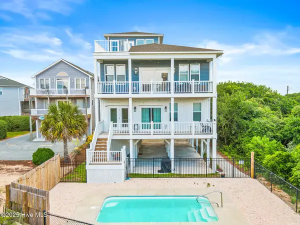 822 S Topsail Drive #B, Surf City, NC 28445
