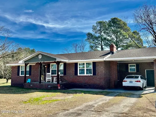 1005 Charlie Watts Road, Maxton, NC 28364