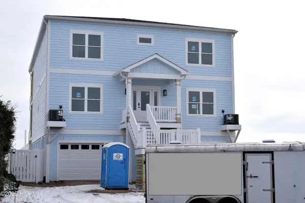 239 Ocean Boulevard W, Holden Beach, NC 28462