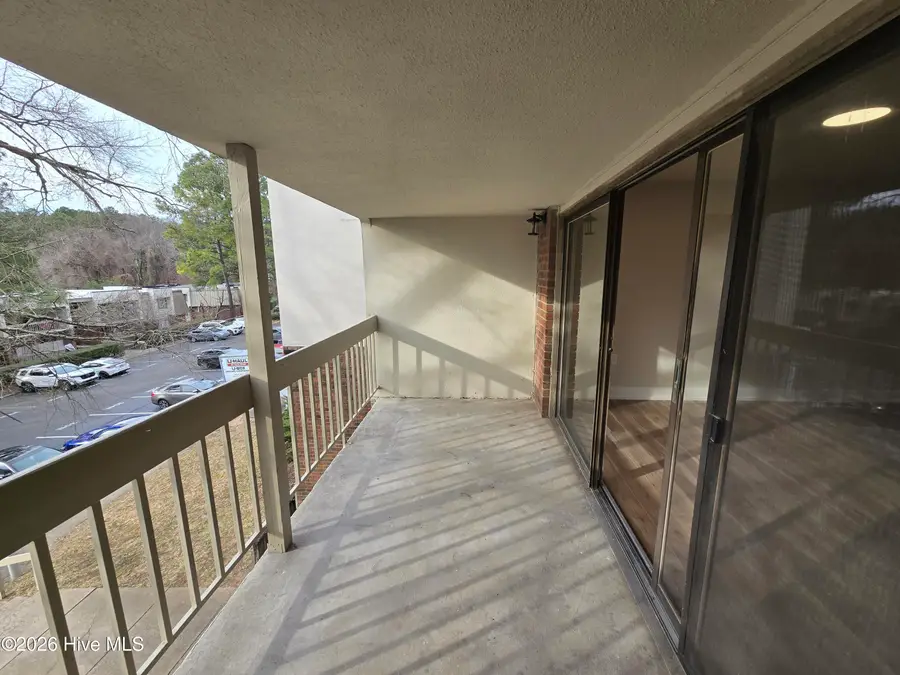 500 Umstead Drive #Unit 306, Chapel Hill, NC 27516 - Image #2