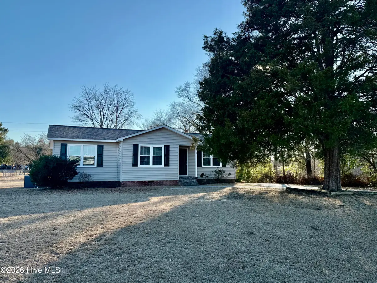 103 Ellenton Avenue, Hamlet, NC 28345 - #1