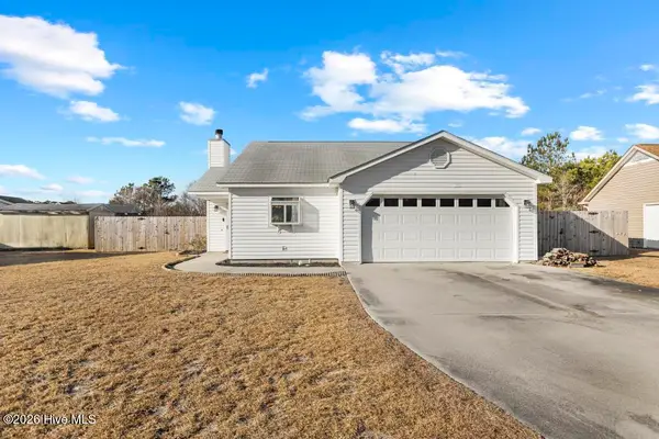 203 Inman Court, Hubert, NC 28539