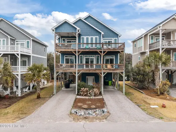 308 Oceanaire Lane, Surf City, NC 28445