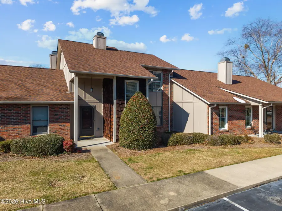 1918 Quail Ridge Road #U, Greenville, NC 27858 - Image #2