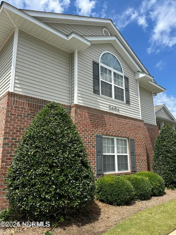 2404 King Richard Court #E, Greenville, NC 27858