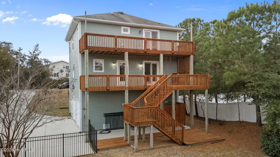 7118 Archers Creek Drive, Emerald Isle, NC 28594 - Image #3