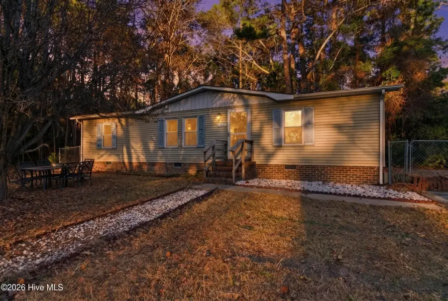 106 Paula Place, Jacksonville, NC 28540 - Image #2