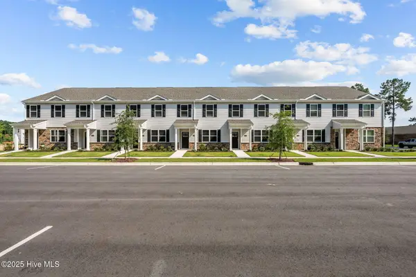 1030 Bayard Wootten Way, New Bern, NC 28562