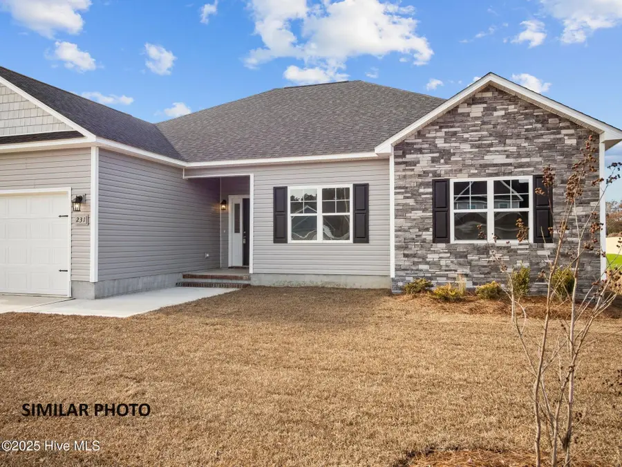 712 Quiet Meadow Drive, Jacksonville, NC 28546 - Image #2
