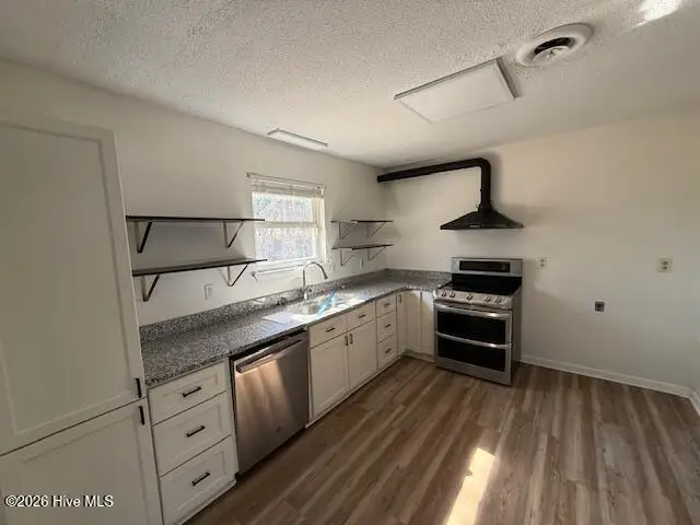 406 Sterling Road, Jacksonville, NC 28546 - Image #3