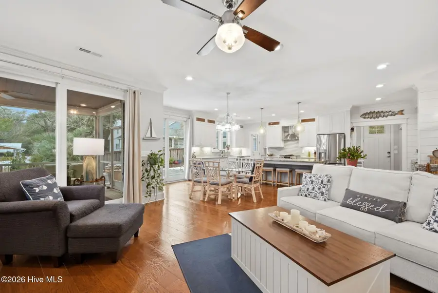 209 Clarendon Avenue, Southport, NC 28461 - #3