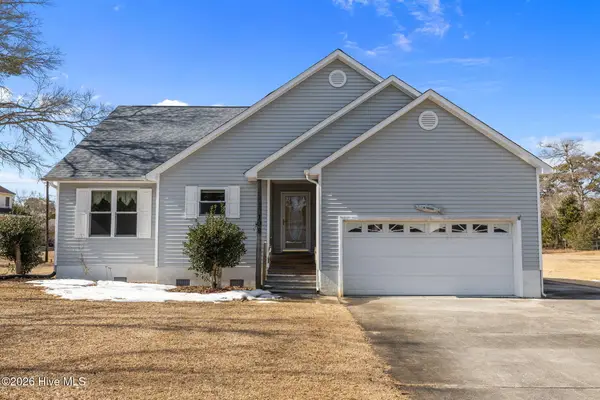 108 Loma Linda Court, Cape Carteret, NC 28584