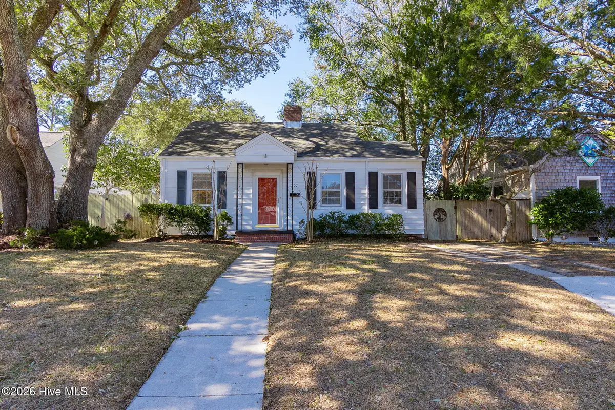 207 N 19th Street, Morehead City, NC 28557 - #1