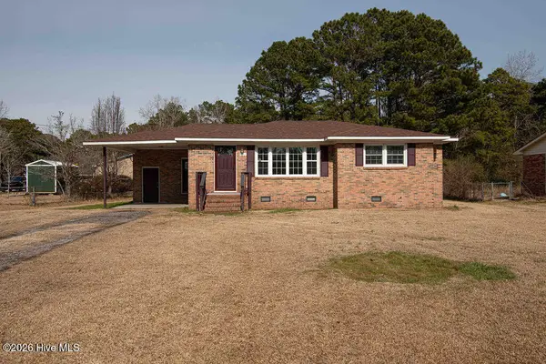1380 Lake Cole Road, Midway Park, NC 28544