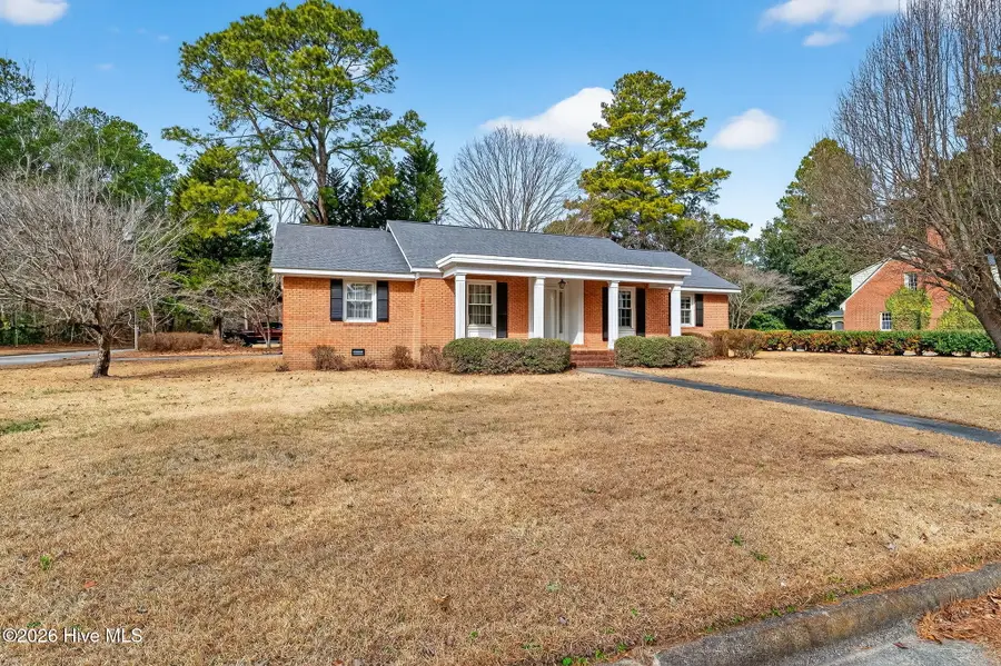 808 Chestnut Drive, Smithfield, NC 27577 - #2