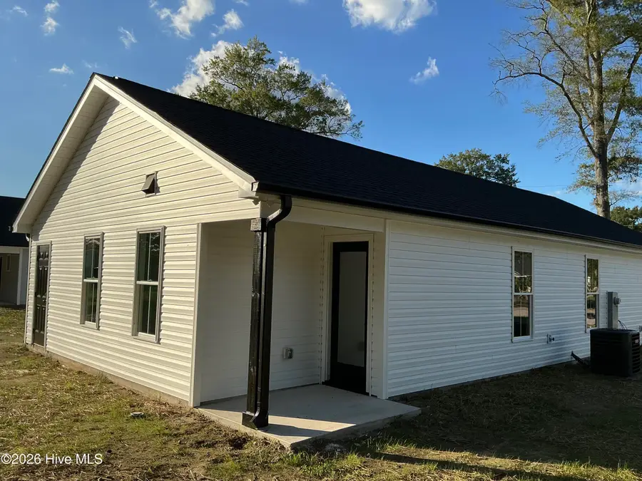 512 Crump Street, Smithfield, NC 27577 - #2