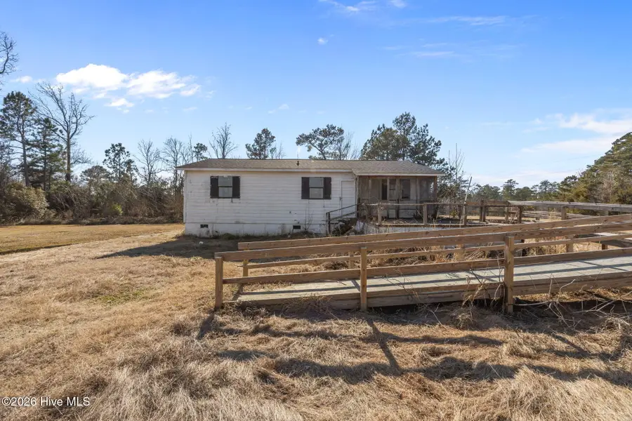 270 Smith Creek Road, Bayboro, NC 28515 - #2