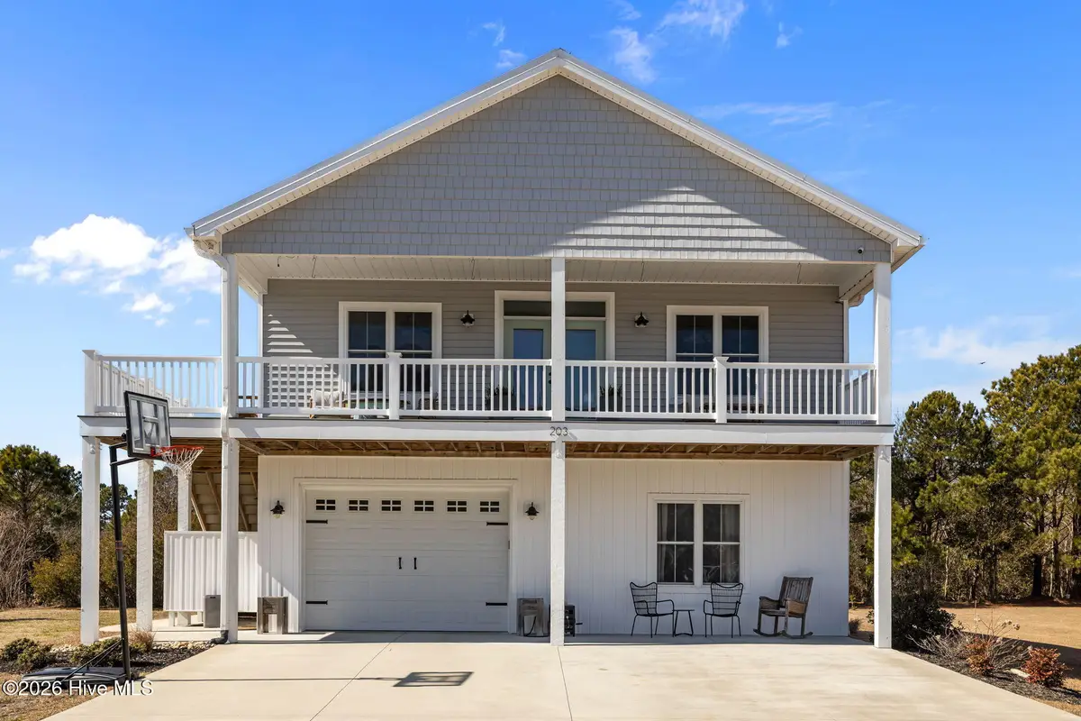 203 Backfin Court, Newport, NC 28570 - #1