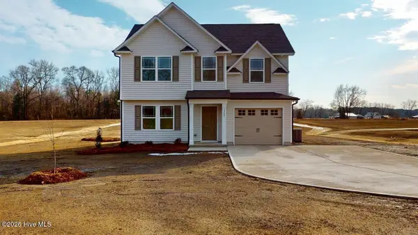 1369 Pinkney Road, Pikeville, NC 27863