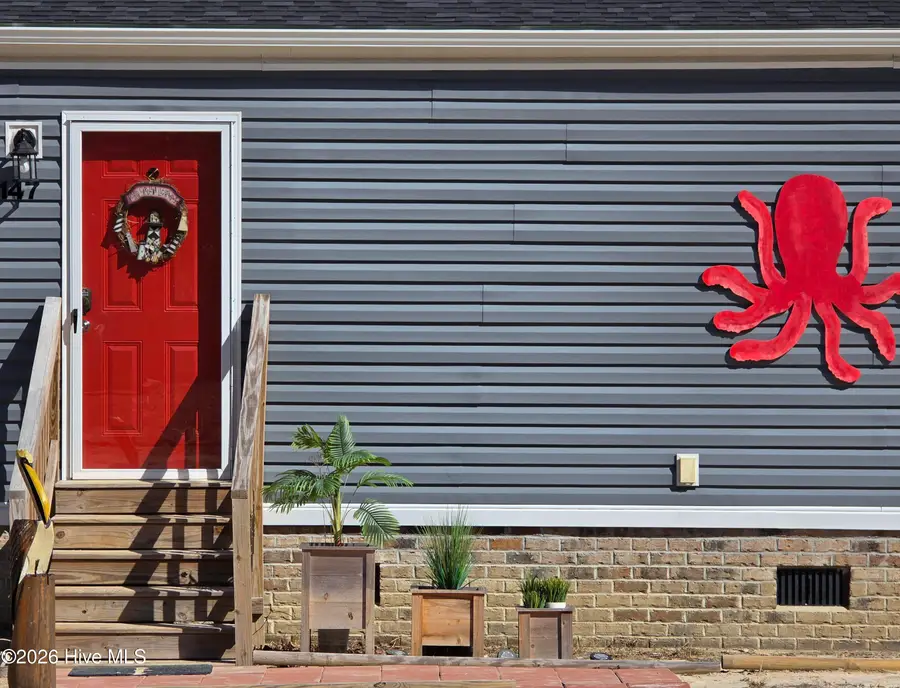 147 Cedarwood Drive, Swansboro, NC 28584 - #2