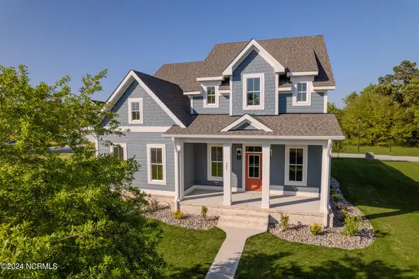 303 Cannonsgate Drive, Newport, NC 28570