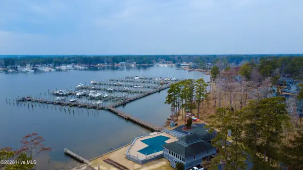 27 Pelican Bay Road, Washington, NC 27889