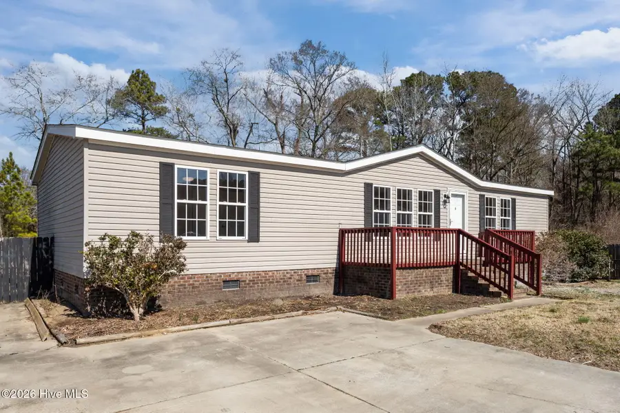 327 Cypress Knoll Drive, Richlands, NC 28574 - #2