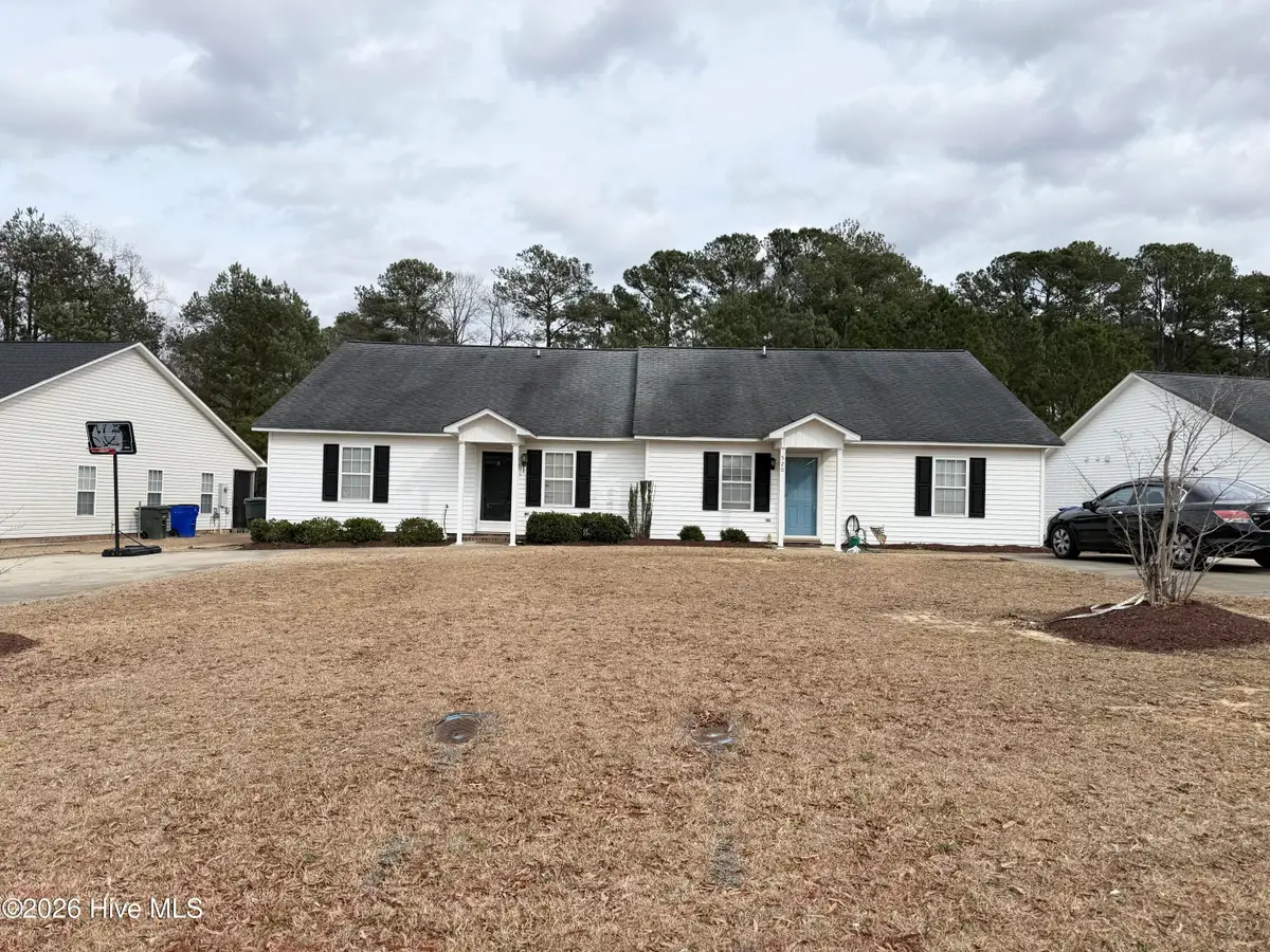 520 Lake Road #A&B, Greenville, NC 27834 - #1