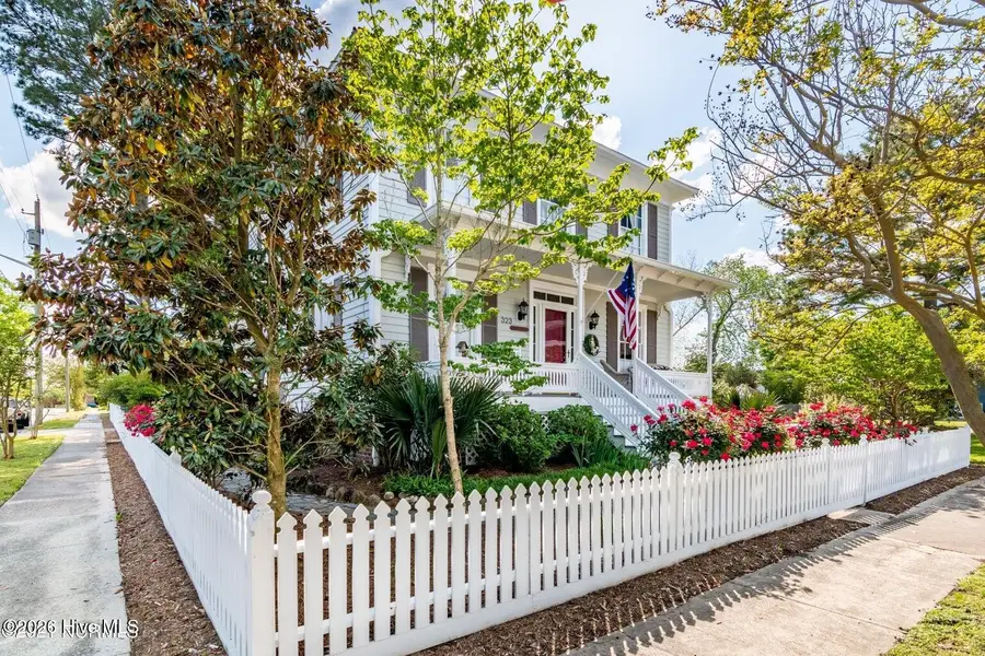 323 E 2nd Street, Washington, NC 27889 - #3