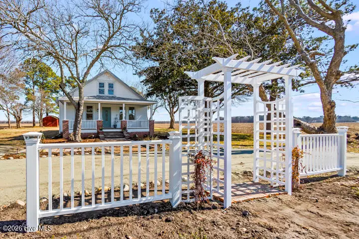 22917 Nc Highway 55, Oriental, NC 28571 - #1
