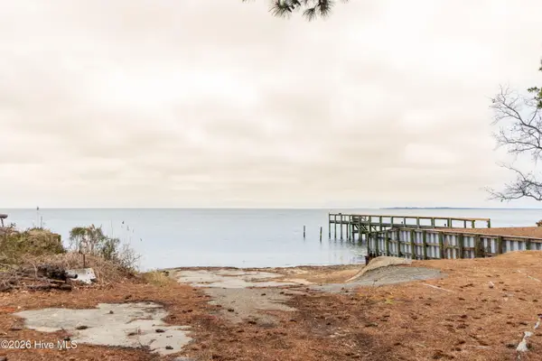 116 Peach Tree Street, Jarvisburg, NC 27947