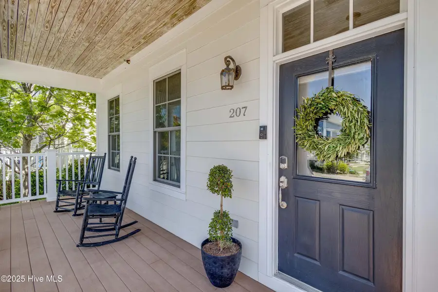 207 S Academy Street, Washington, NC 27889 - #2