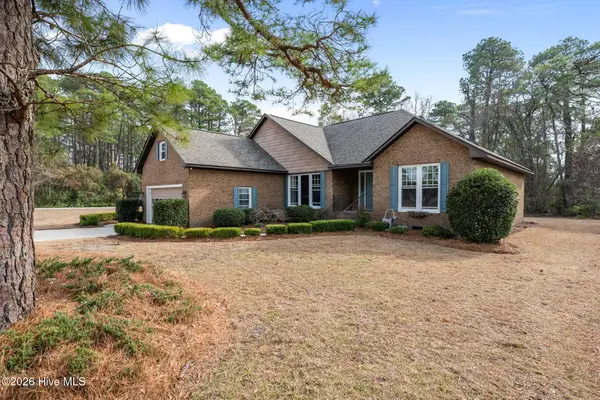 5718 Sloop Court, New Bern, NC 28560