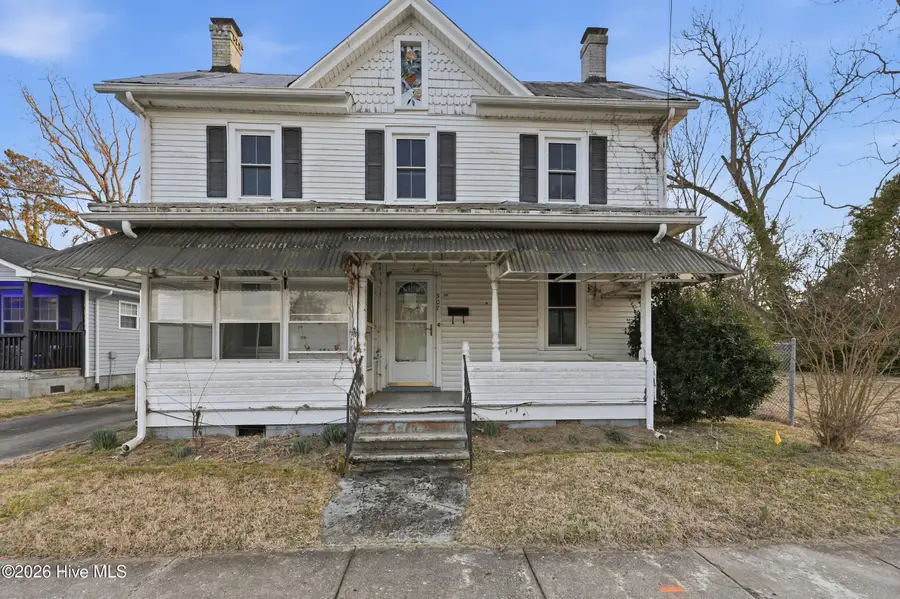 307 Dobbs Street, Hertford, NC 27944 - #2