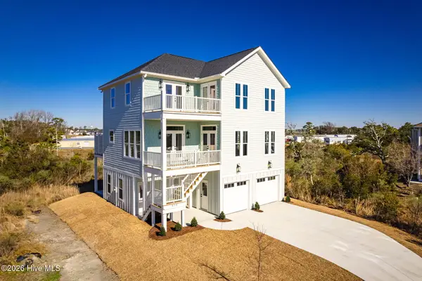 919 Calamanda Court, Morehead City, NC 28557