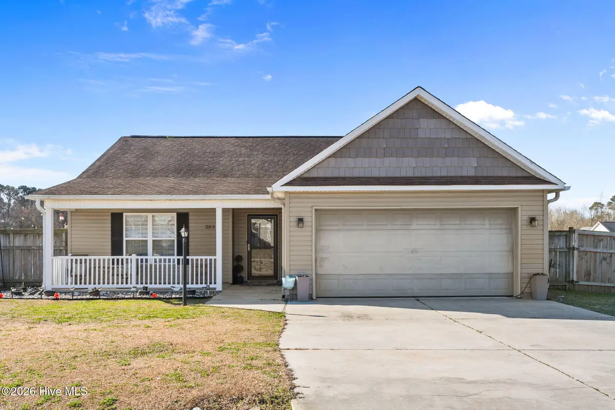 203 High Meadow Court, Richlands, NC 28574 - #1