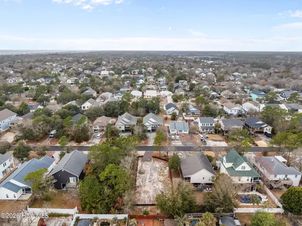 138 NE 12th Street, Oak Island, NC 28465