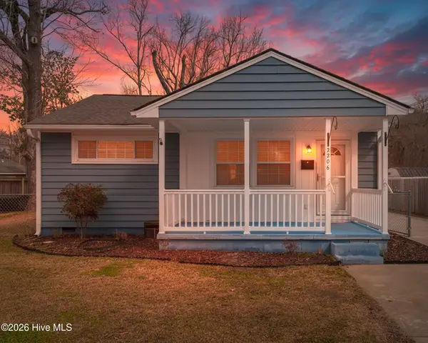 2206 High School Drive, New Bern, NC 28560