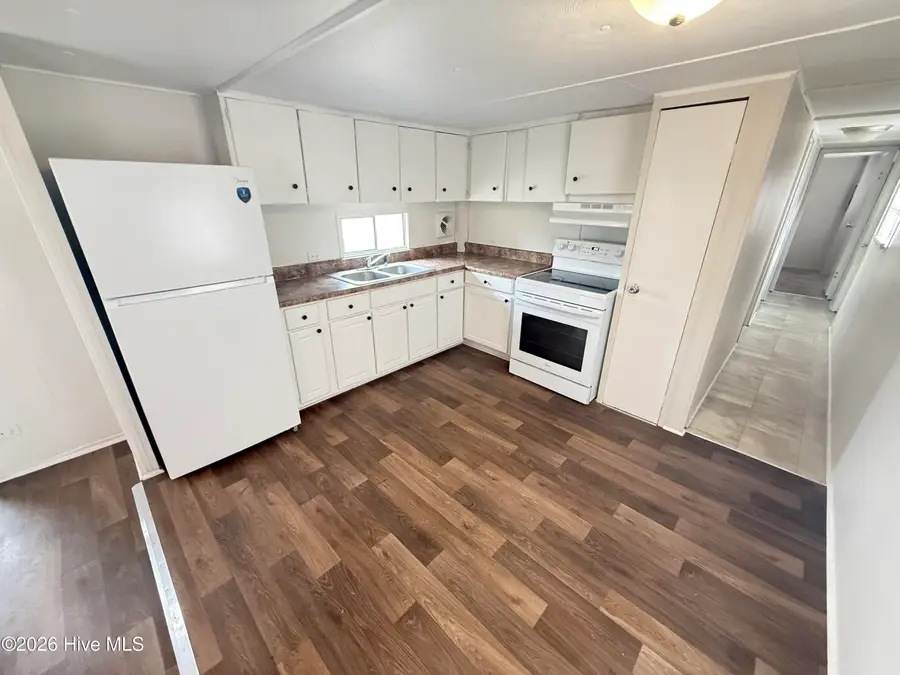 113 N Academy Street, Magnolia, NC 28453 - #2