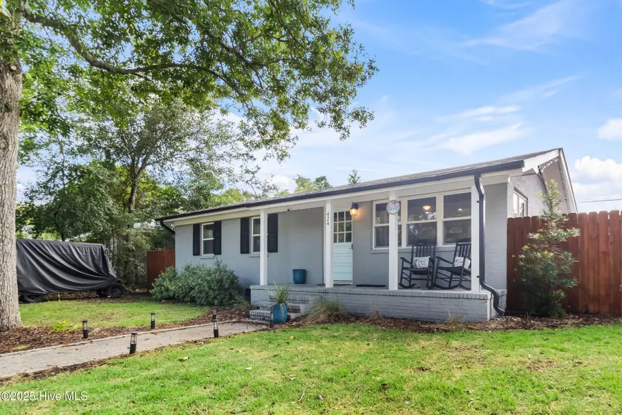 424 Keziah Street, Oak Island, NC 28465 - #2