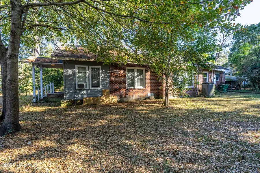 402 E 2nd Avenue, Chadbourn, NC 28431 - #2