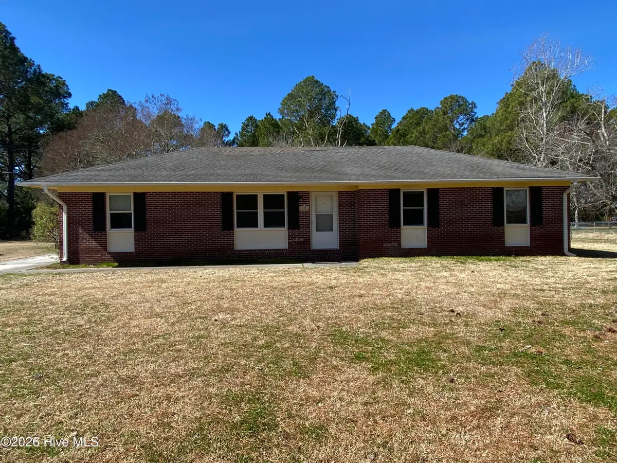 102 Colonial Street, Beaufort, NC 28516 - #1