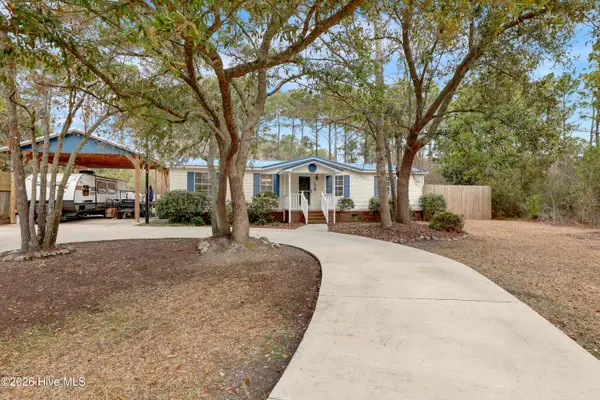 102 Robin Court, Hampstead, NC 28443