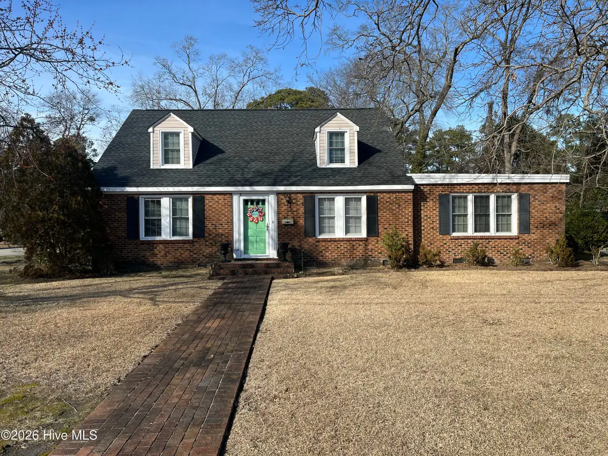 408 W 20th Street, Lumberton, NC 28358 - #1