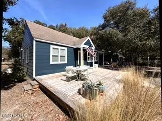 4122 Sound Drive, Morehead City, NC 28557