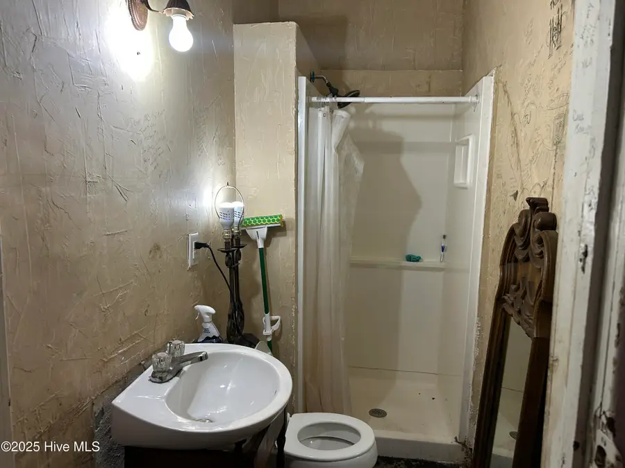 211 E Elm Street, Goldsboro, NC 27530 - #3