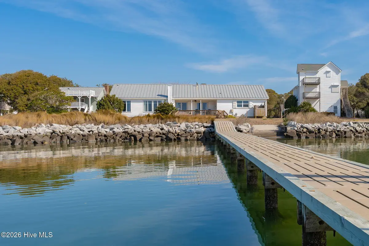 1528 Island Road, Harkers Island, NC 28531 - #1