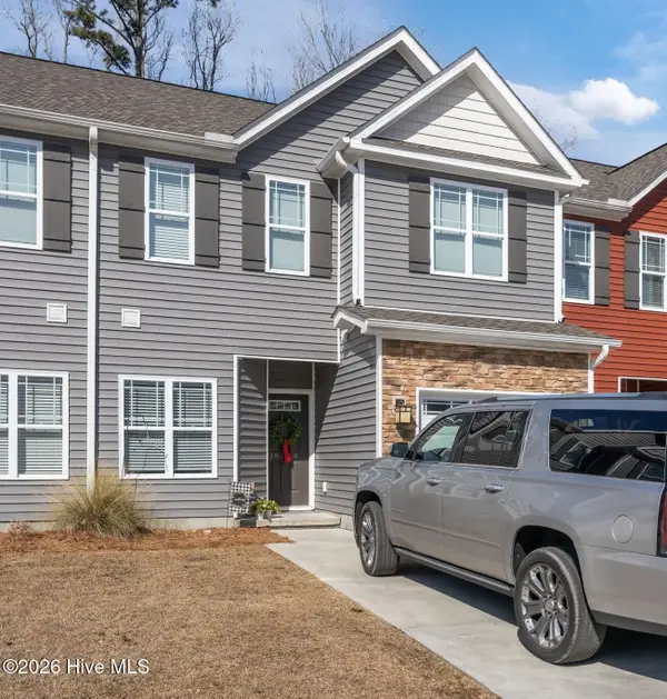 1819 Fox Den Way #4, Greenville, NC 27858