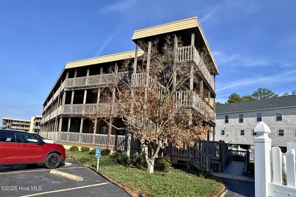 215 Lake Place Condo Drive #215, Elizabethtown, NC 28337